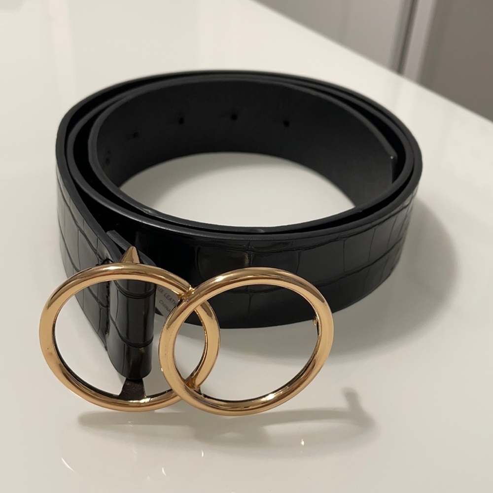 Black Belt with gold circle
